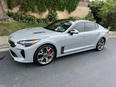 Used 2021 Kia Stinger GT1 image 4