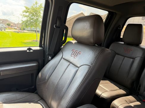 Used 2015 Ford F250 King Ranch w/ FX4 Off-Road Package AWD/4WD image 21