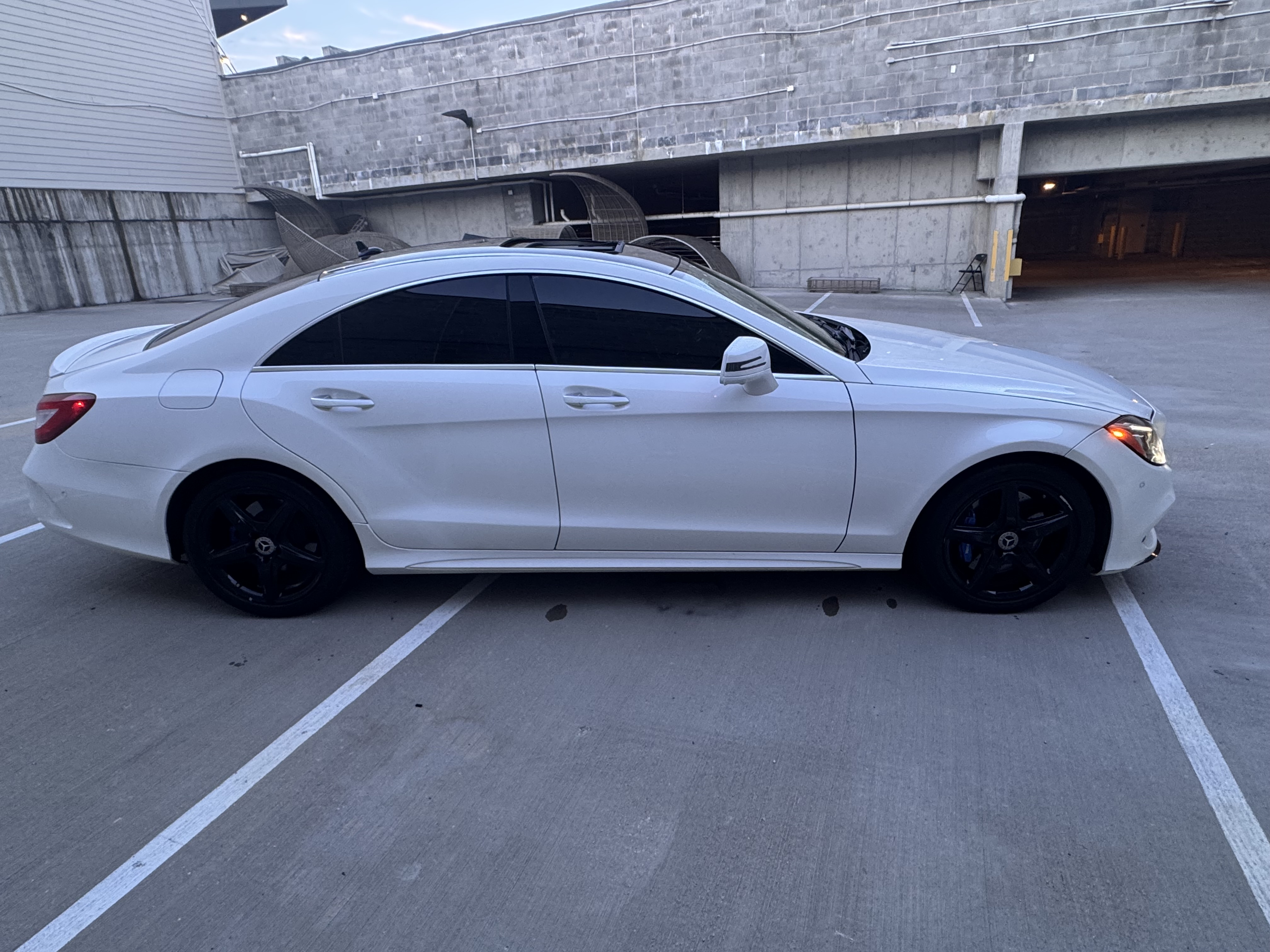 Used 2015 Mercedes-Benz CLS 550 4MATIC image 9
