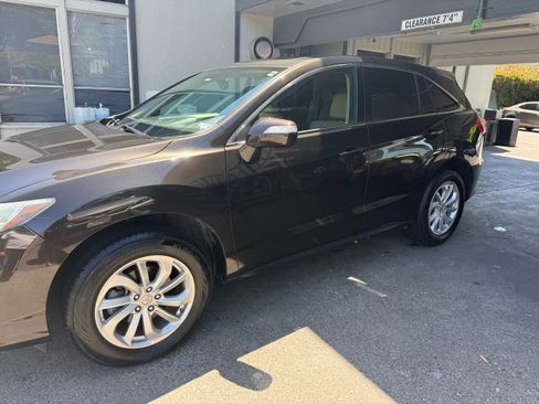 Used 2016 Acura RDX FWD image 1