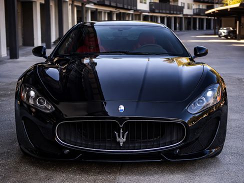 Used 2014 Maserati GranTurismo Sport image 4