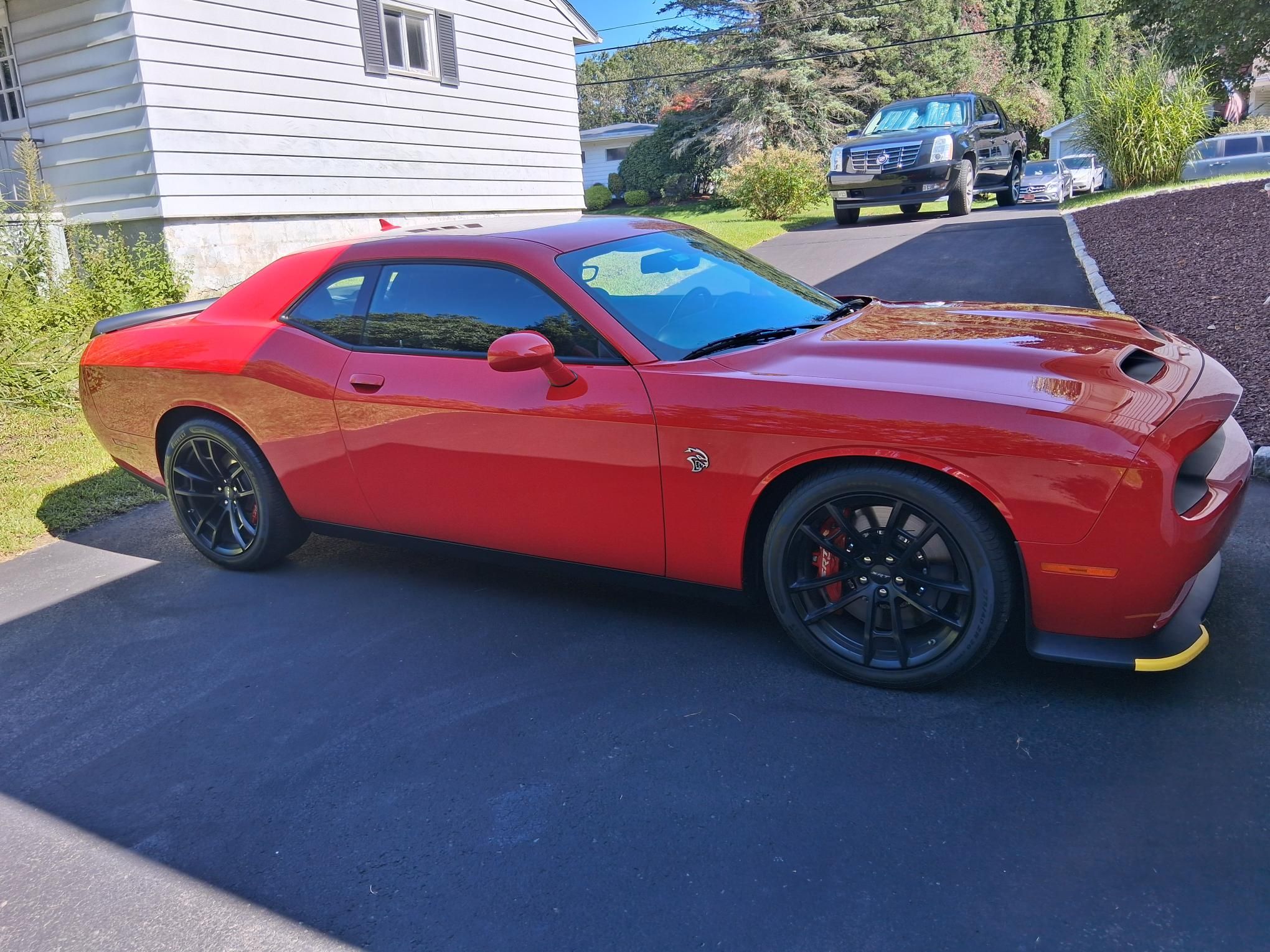 Used 2023 Dodge Challenger SRT Hellcat RWD image 5