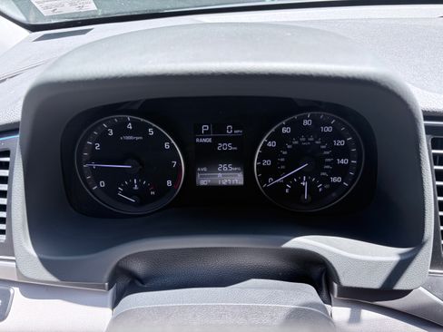 Used 2017 Hyundai Elantra SE FWD image 10