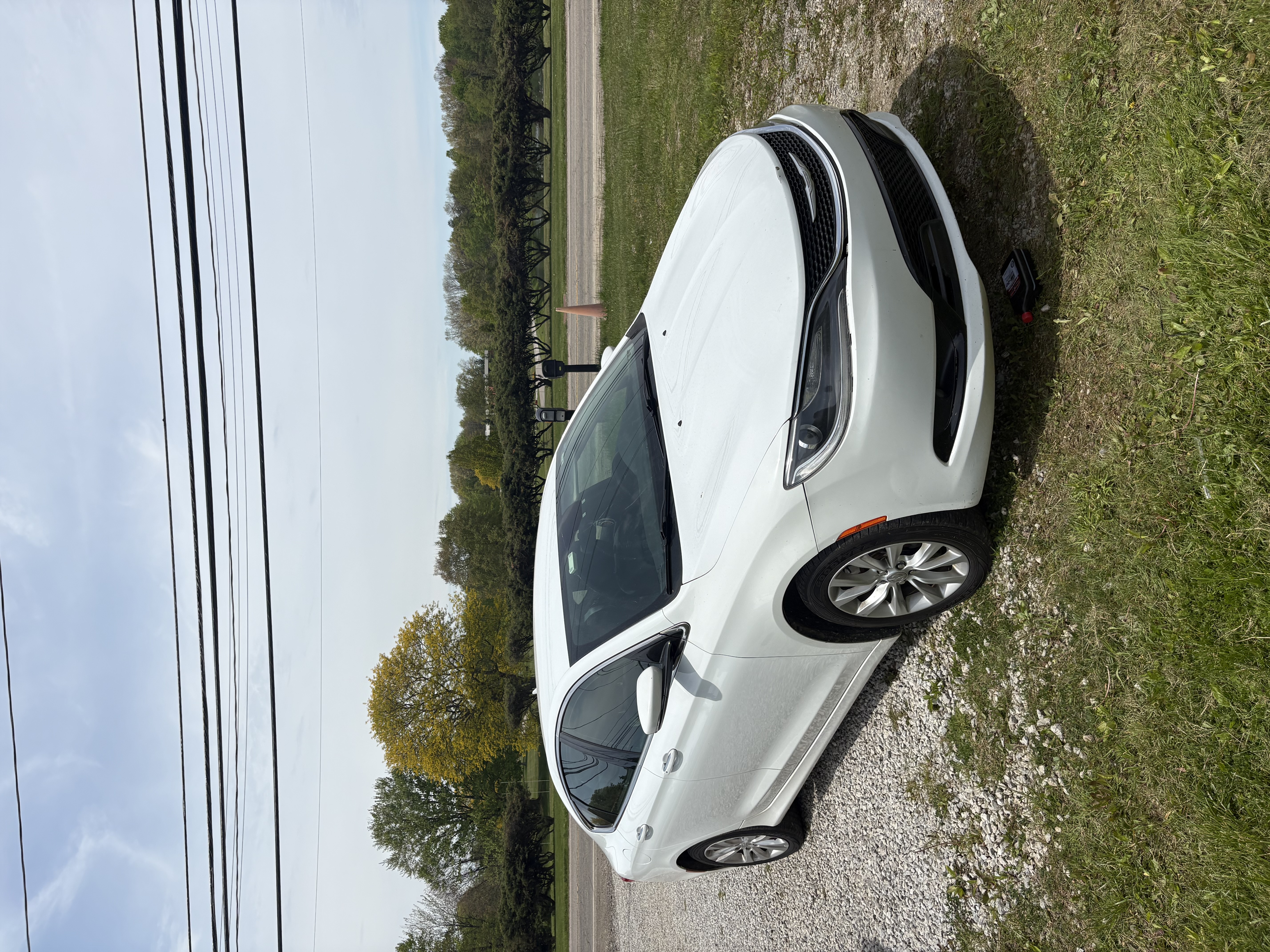 Used 2015 Chrysler 200 C w/ Navigation & Sound Group I FWD image 1