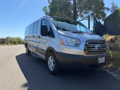 Used 2016 Ford Transit 350 XLT RWD image 11