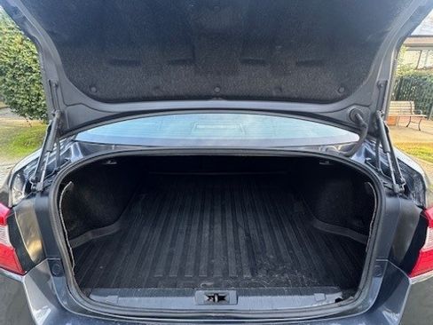 Used 2017 Subaru Legacy 2.5i Premium image 12