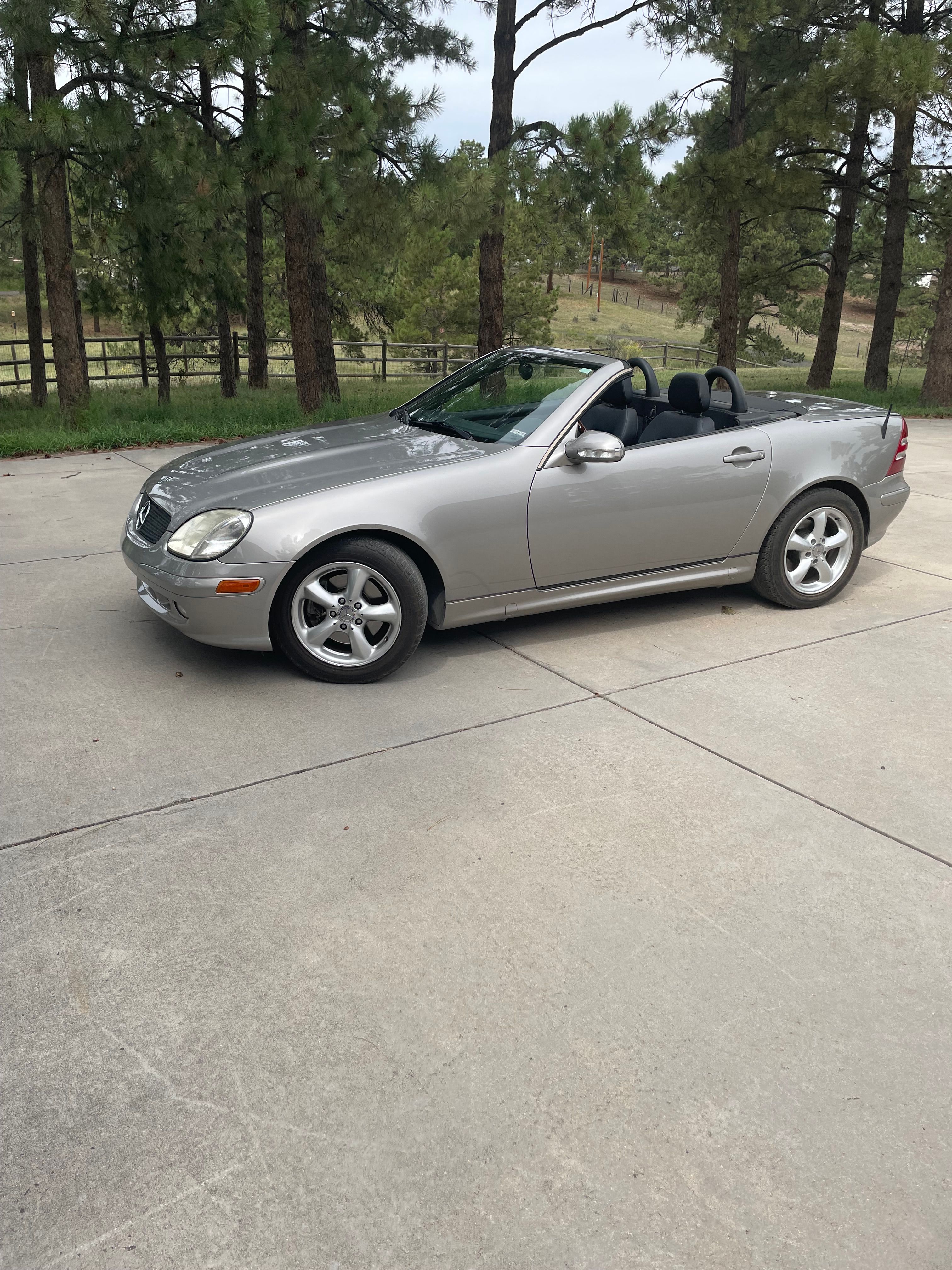 Used 2004 Mercedes-Benz SLK 320 image 1