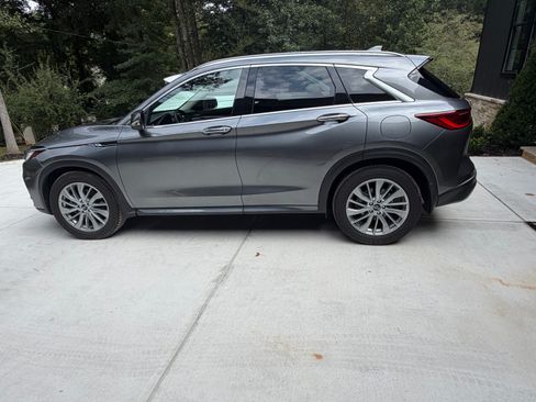 Used 2023 INFINITI QX50 Luxe FWD image 1