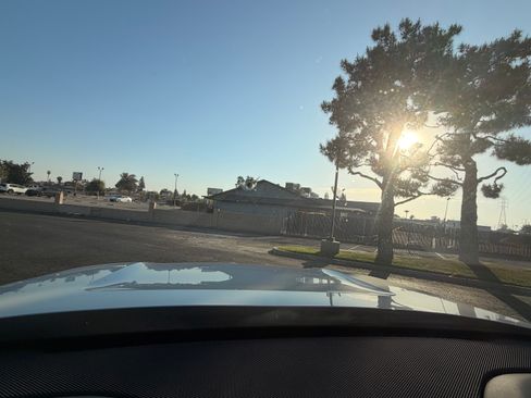 Used 2023 Rivian R1T Adventure image 9