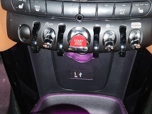 Used 2021 MINI Cooper S w/ Signature Upholstery Package image 22