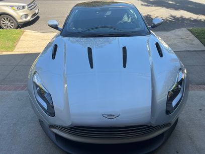 Used 2018 Aston Martin DB11 V12