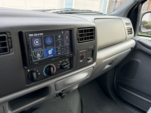 Used 2004 Ford F250 XLT image 21