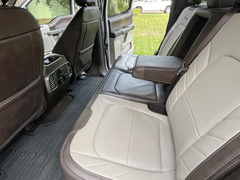 Used 2019 Ford F150 Limited w/ Trailer Tow Package AWD/4WD image 9