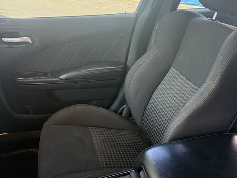 Used 2019 Dodge Charger R/T w/ Driver Confidence Group RWD image 9