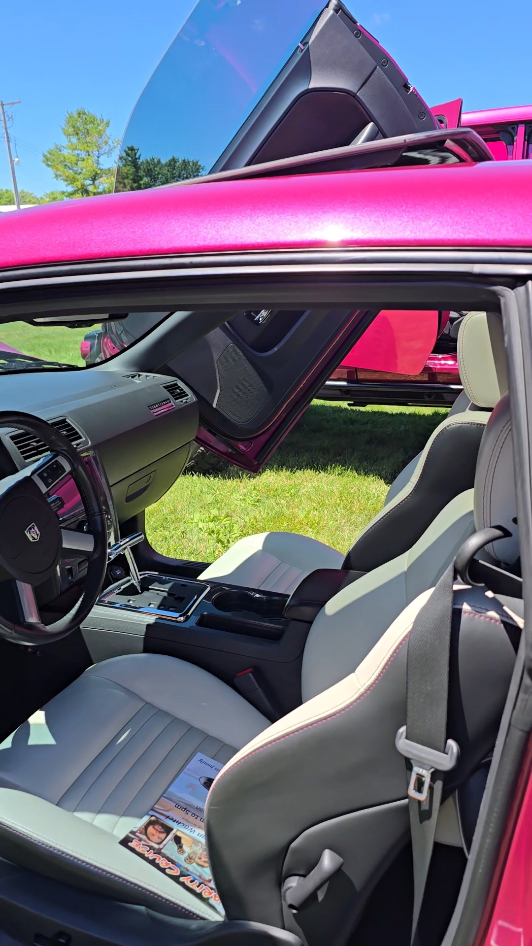Used 2010 Dodge Challenger R/T RWD image 8