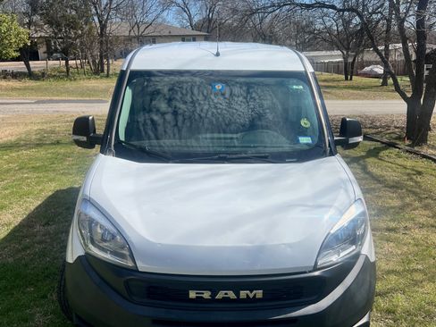 Used 2021 RAM ProMaster City Tradesman image 4