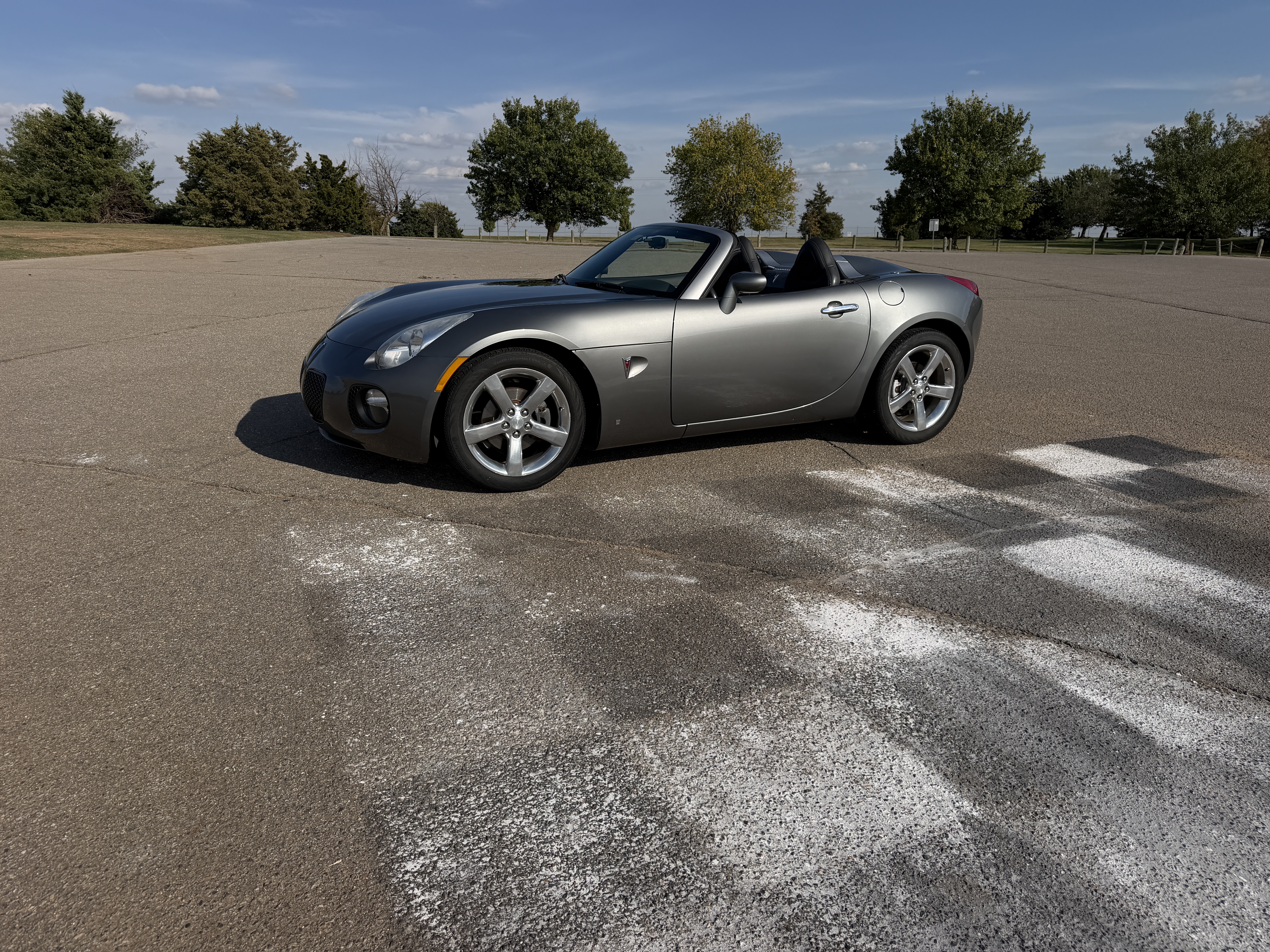 Used 2007 Pontiac Solstice GXP w/ Premium Package RWD image 24