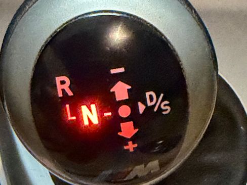 Used 2010 BMW M6 Convertible image 14