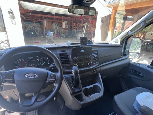 Used 2020 Ford Transit 350 XLT image 2