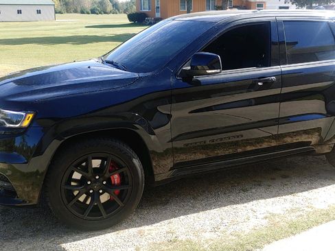 Used 2020 Jeep Grand Cherokee SRT image 4