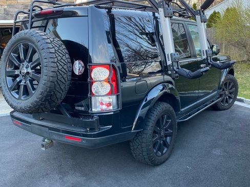 Used 2011 Land Rover LR4 HSE LUX image 2