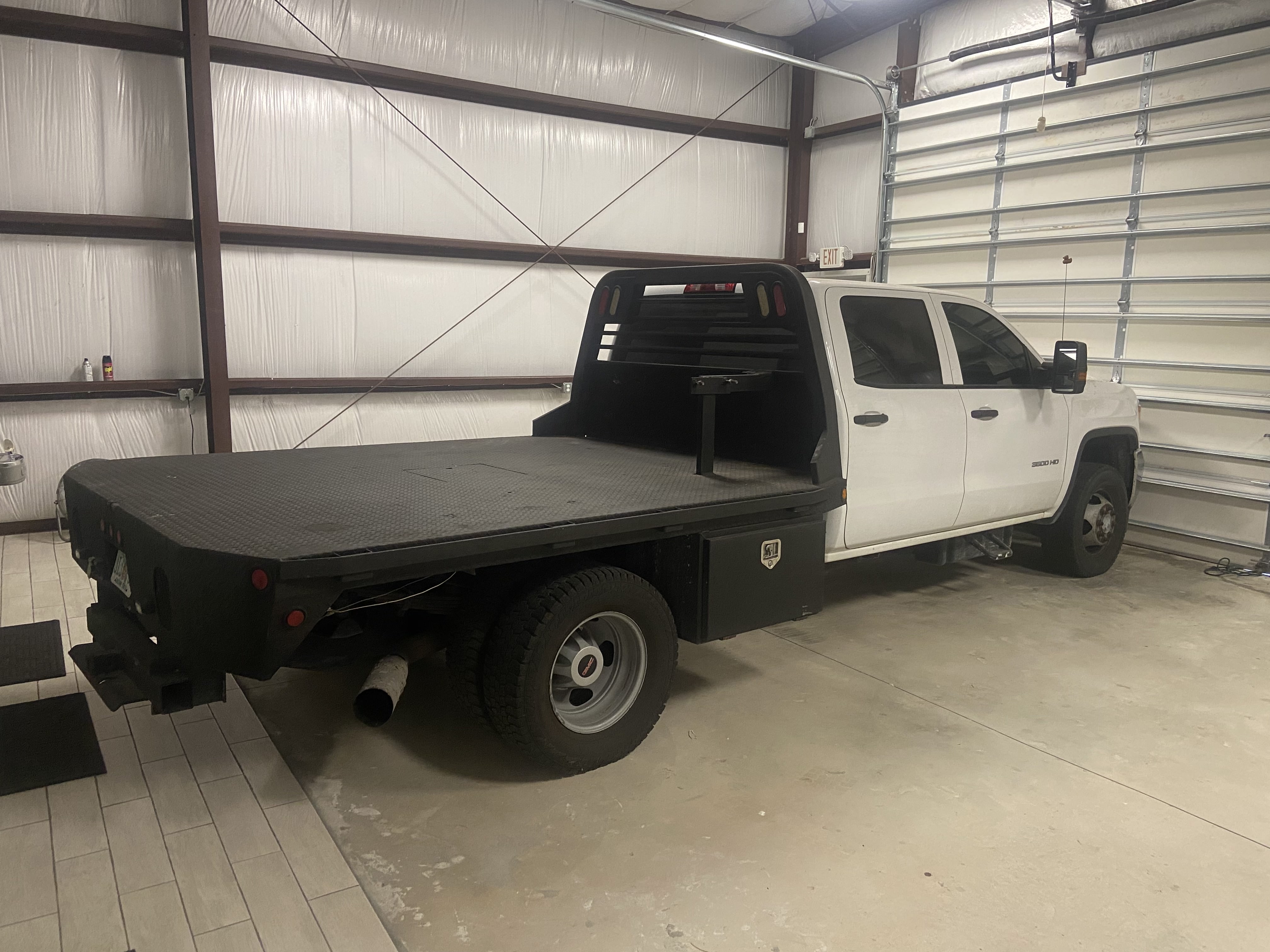 Used 2015 GMC Sierra 3500 4x4 Crew Cab w/ Sierra Convenience Package image 1