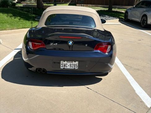 Used 2006 BMW Z4 3.0i RWD image 4