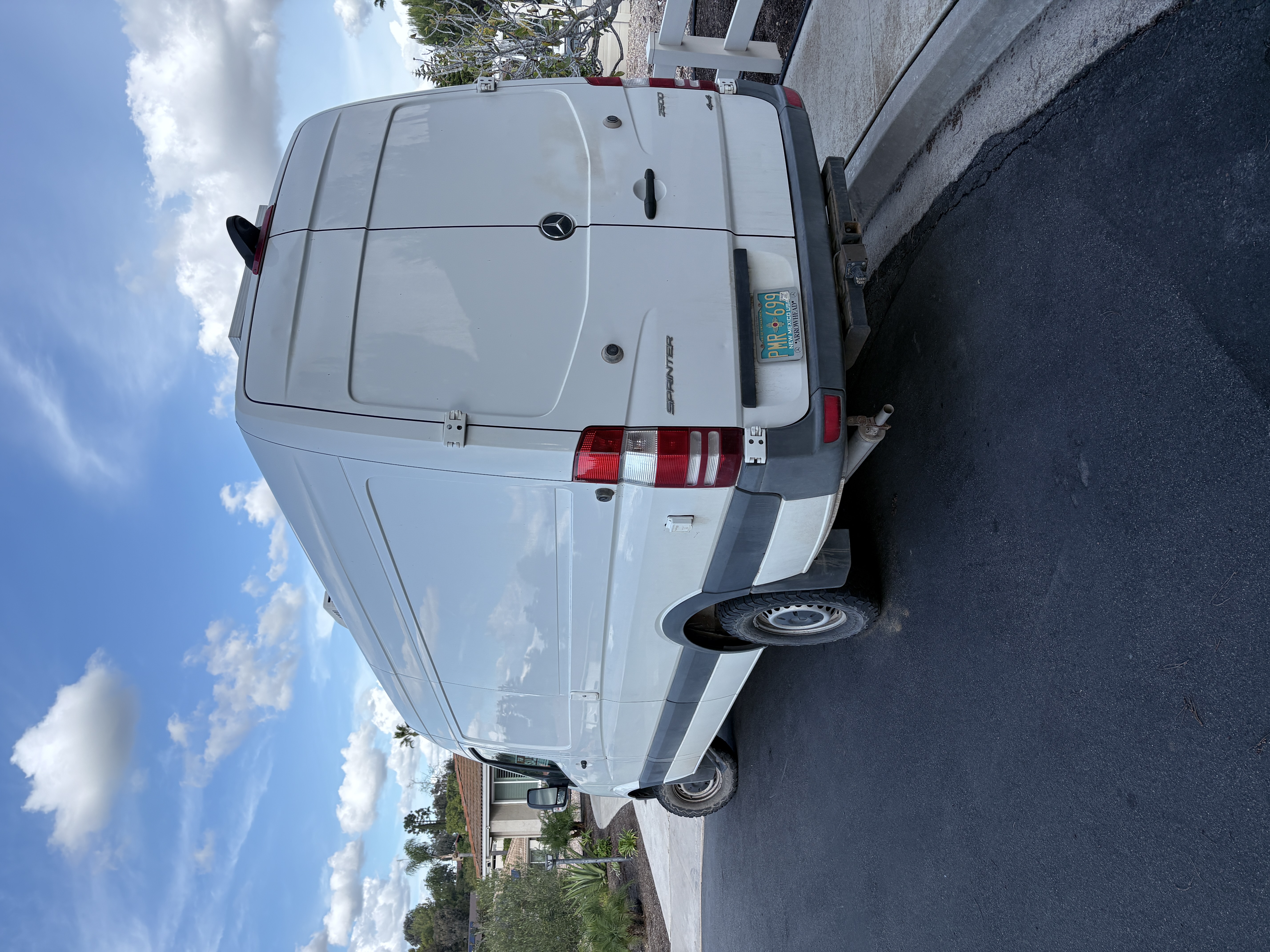 Used 2018 Mercedes-Benz Sprinter 2500 image 6
