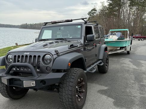 Used 2014 Jeep Wrangler Unlimited Sport w/ Quick Order Package 24S AWD/4WD image 20