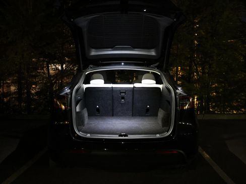 Used 2022 Tesla Model Y Performance image 18