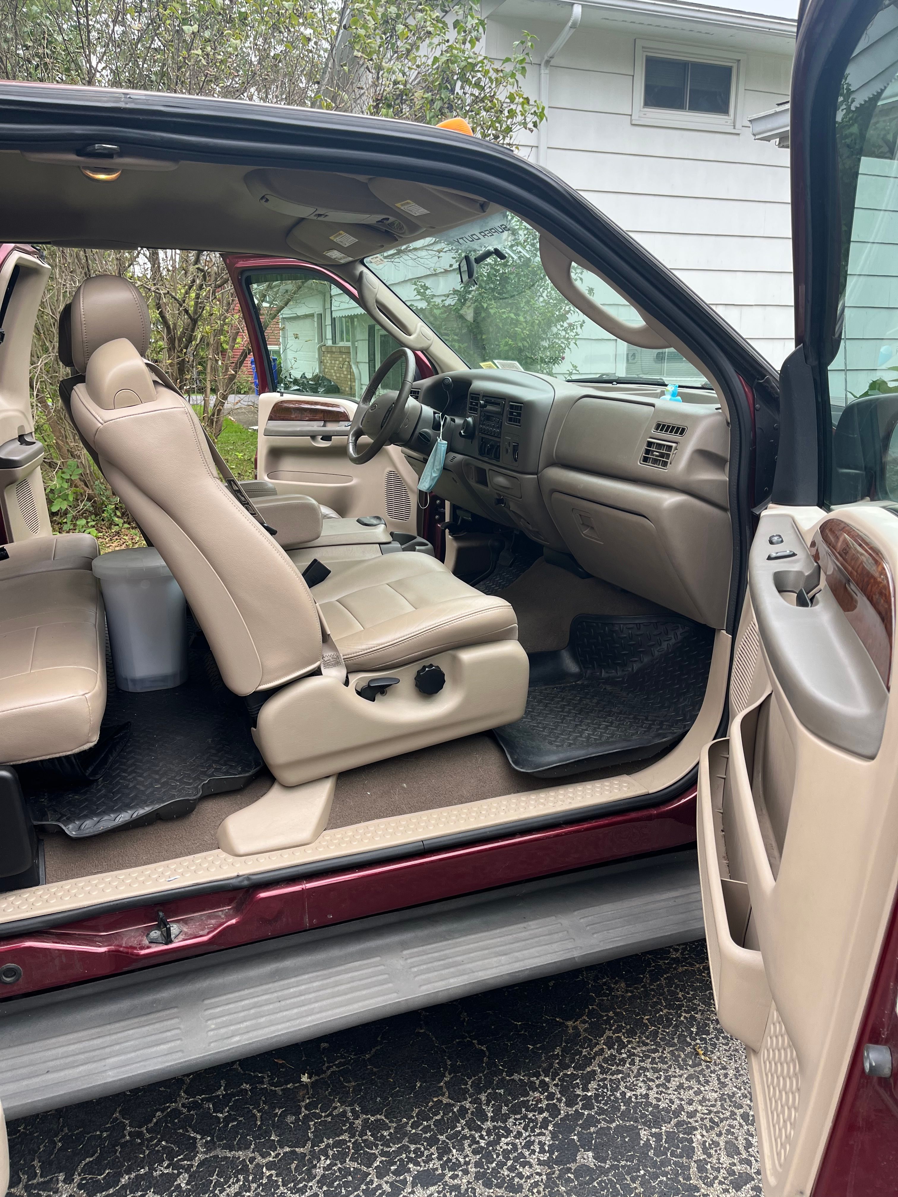 Used 2004 Ford F250 Lariat AWD/4WD image 10