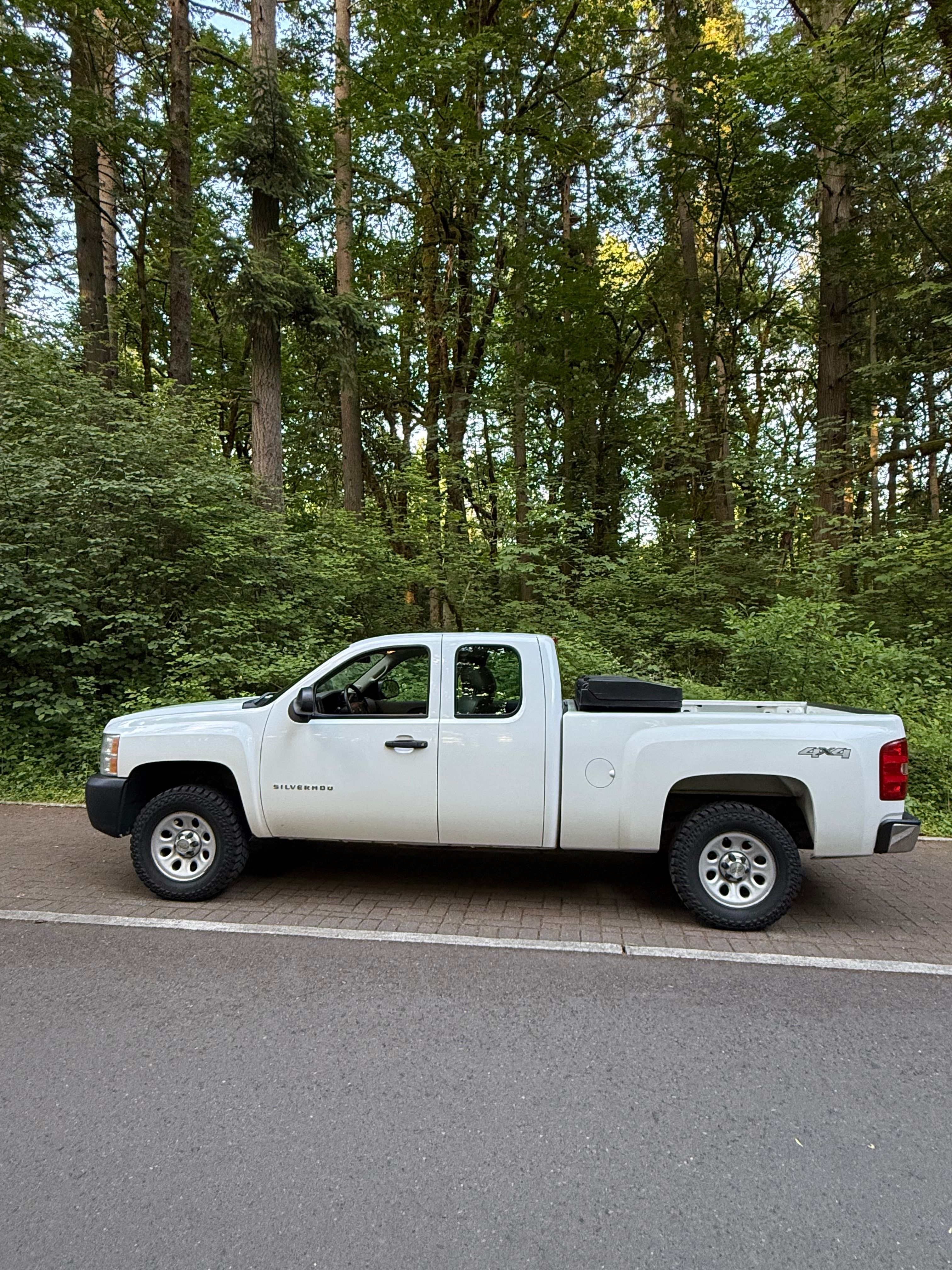Used 2012 Chevrolet Silverado 1500 W/T AWD/4WD image 2