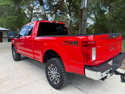 Used 2017 Ford F350 Lariat w/ Lariat Value Package AWD/4WD image 6