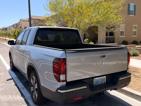 Used 2017 Honda Ridgeline RTL-T image 6