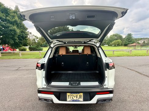 Used 2024 INFINITI QX60 Sensory AWD/4WD image 28