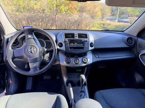 Used 2010 Toyota RAV4 Sport image 4