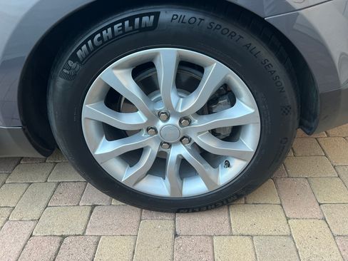 Used 2016 Land Rover Range Rover Sport HSE image 25