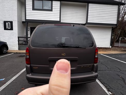 Used 2001 Oldsmobile Silhouette Premiere w/ Gold Pkg image 4