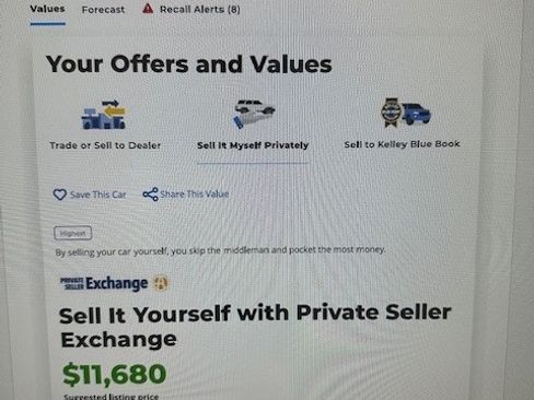 Used 2018 Toyota Camry SE image 9