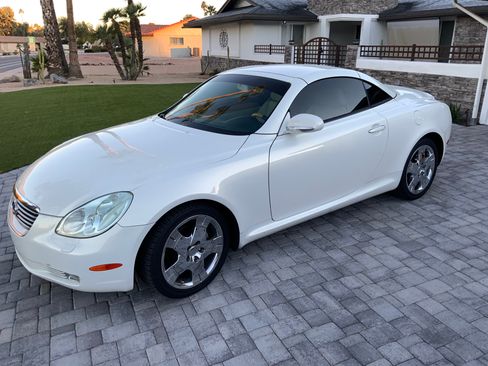 Used 2005 Lexus SC 430 Convertible image 8