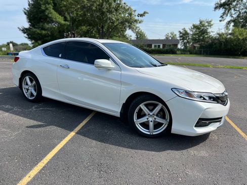 Used 2016 Honda Accord EX image 4