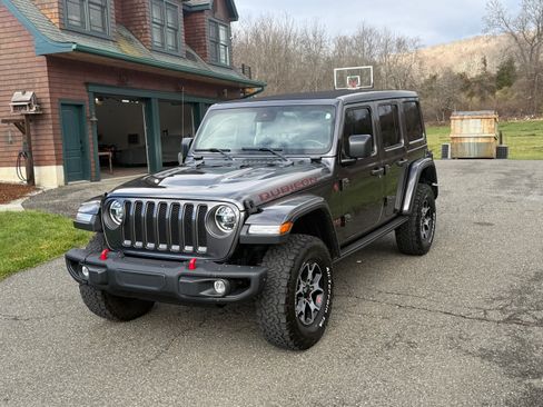 Used 2022 Jeep Wrangler Unlimited Rubicon w/ Steel Bumper Group image 8