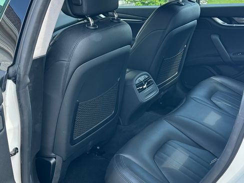 Used 2021 Maserati Ghibli S RWD image 11