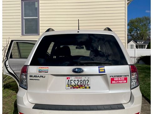 Used 2010 Subaru Forester 2.5X Premium image 1