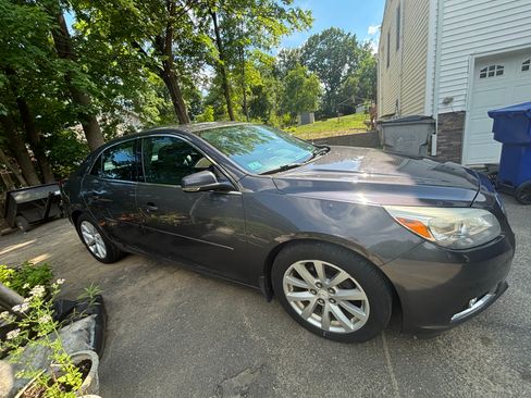 Used 2013 Chevrolet Malibu LT FWD image 1