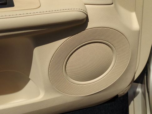 Used 2014 Lexus ES 300h image 19