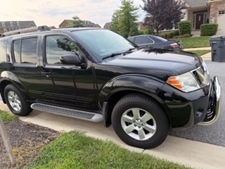 Used 2012 Nissan Pathfinder SV AWD/4WD image 1