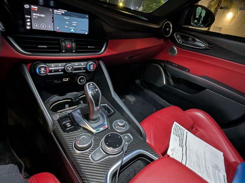 Used 2020 Alfa Romeo Giulia Ti image 12