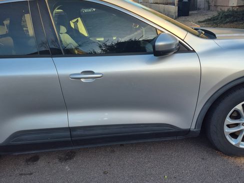 Used 2020 Ford Escape SE image 20