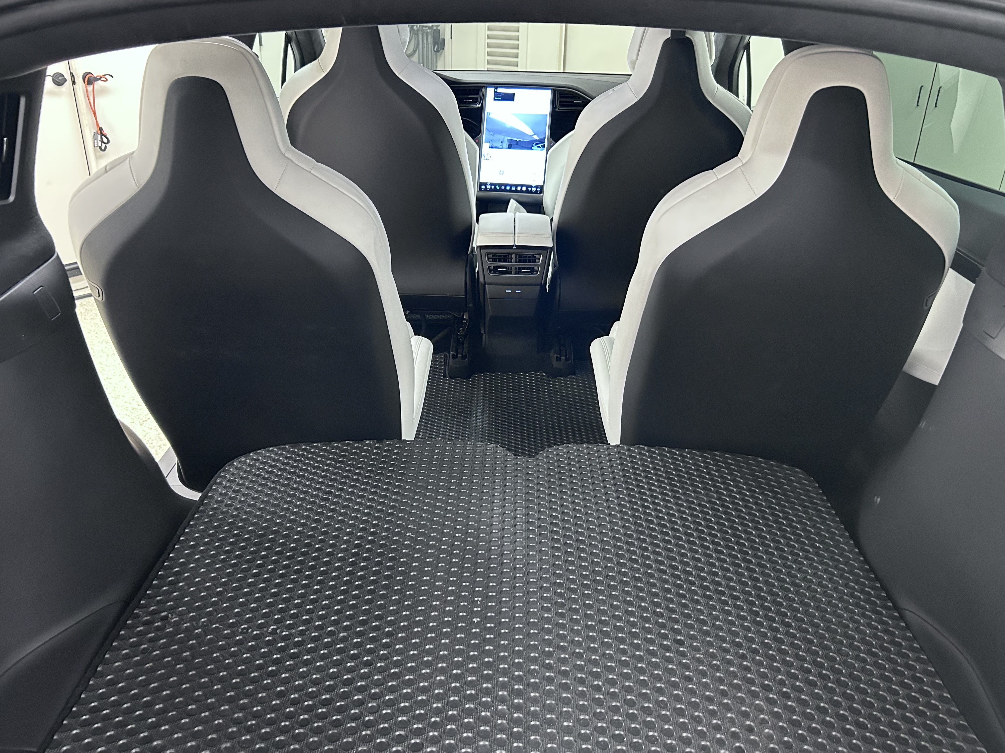 Used 2018 Tesla Model X 100D AWD/4WD image 6